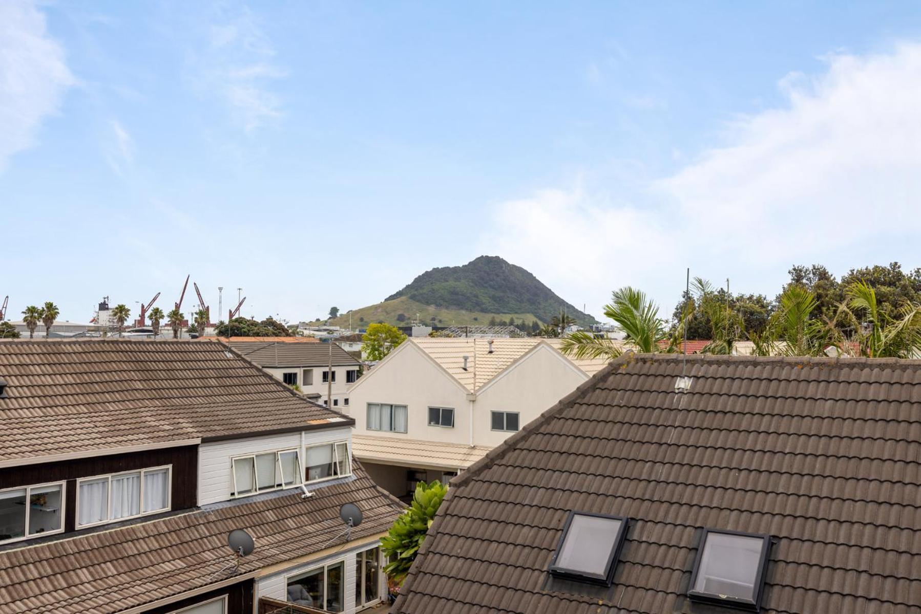 Centrally Located- Modern Sunny Townhouse Mount Maunganui Exterior photo